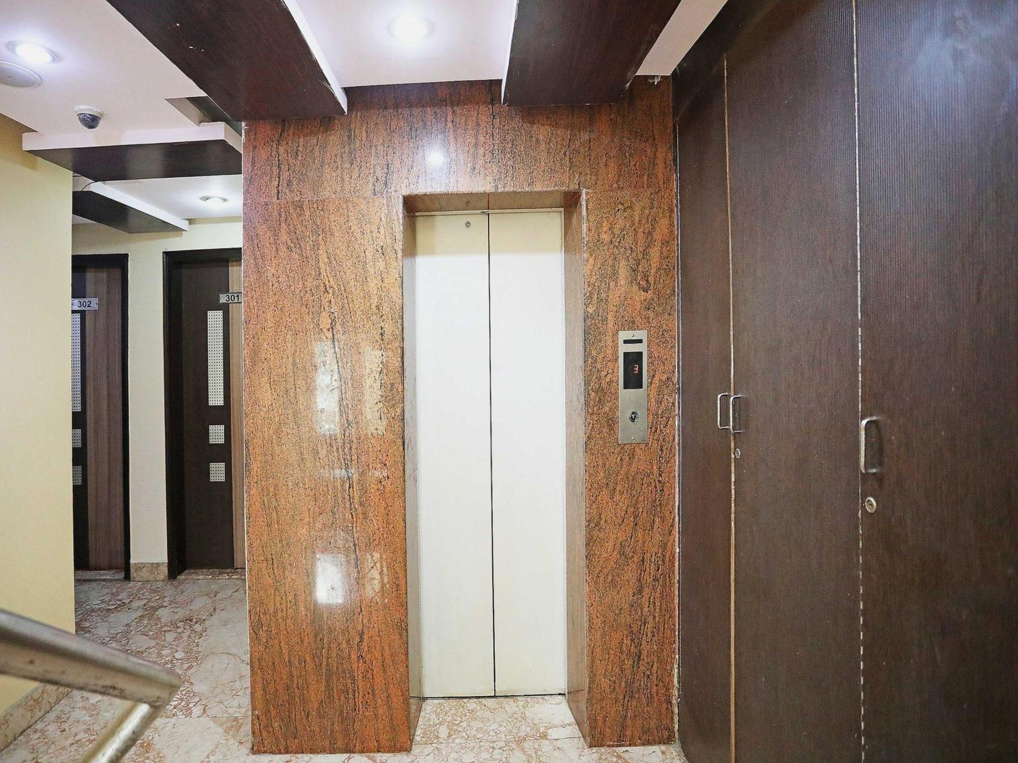 Hotel O Vedas Heritage Delhi Zewnętrze zdjęcie